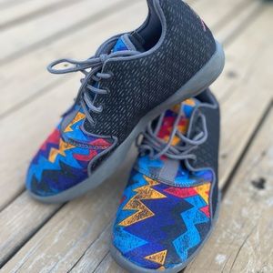 Grey & Multi-colored patchwork Eclipse Youth Jordans size 5.5Y